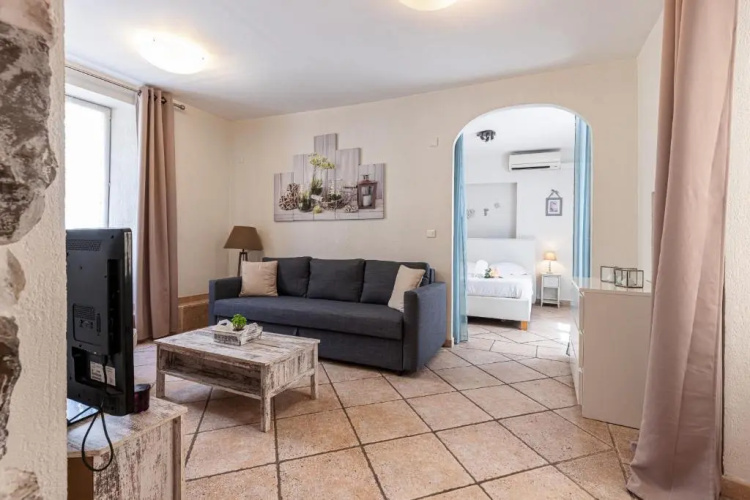 1 Bedroom apartment in Nice Port