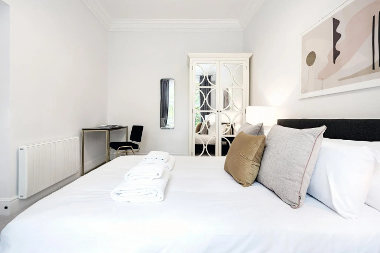 The King s Road Suite Next to Sloane Square