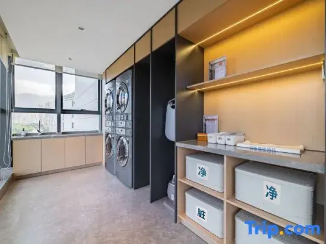 Homeinn Selected Hotel (Ningde Station Hongxing Meikailong)