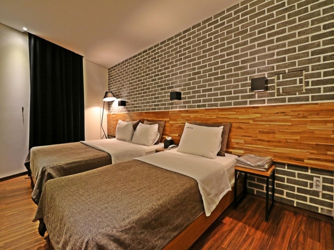 Standard Twin Family room
