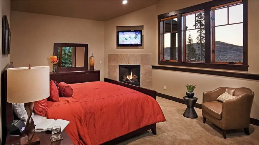 Granite Falls Chalet