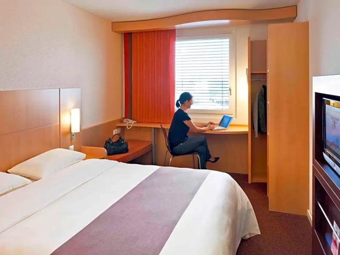 Standard Double room with view