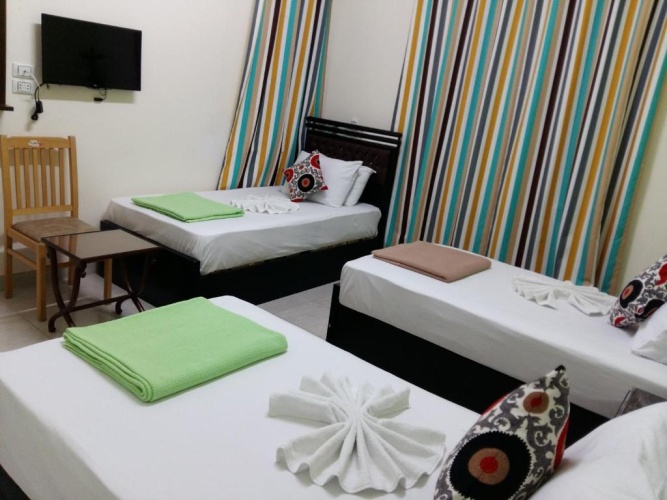 Standard Triple room