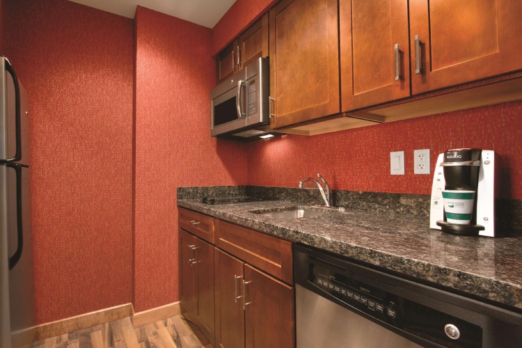 Hearing Accessible Double Suite