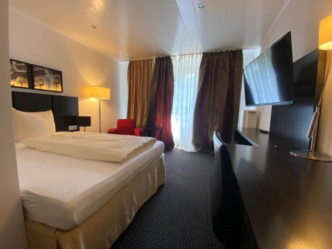 Deluxe Single room