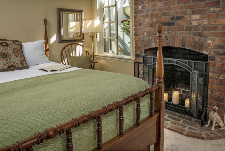 Ravenscroft Inn