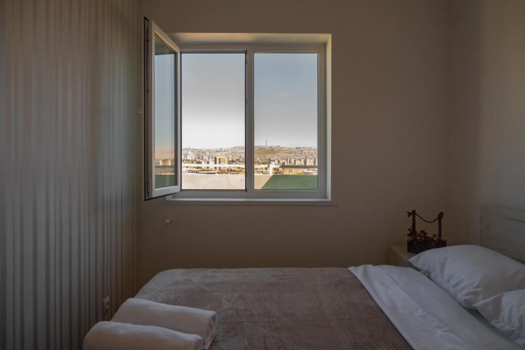 Bright apartment on 13th floor