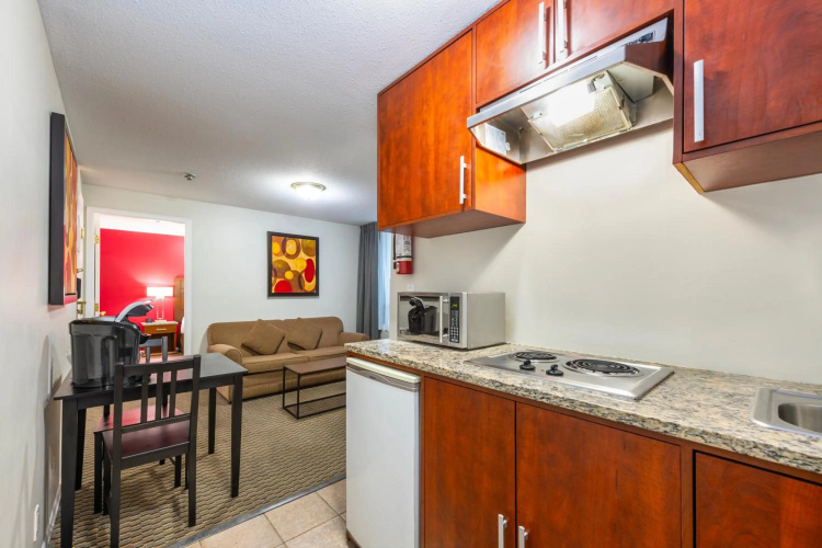 Quality Inn & Suites Vancouver, Bc - Adults Only photo 25