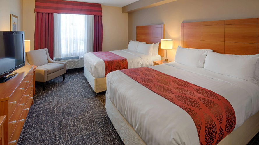 Best Western Thompson Hotel & Suites