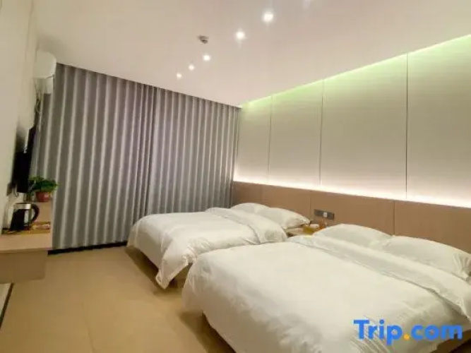 Jinglu Homestay