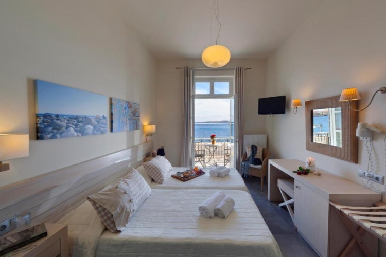 Standard Twin room with balcony and with sea view