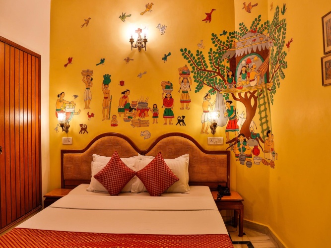 Deluxe Double room with city view