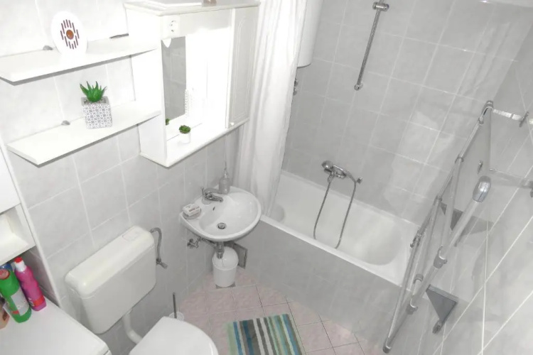 Nikolic Apartment