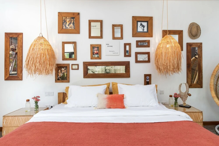 Villa Lora by Villa Finder