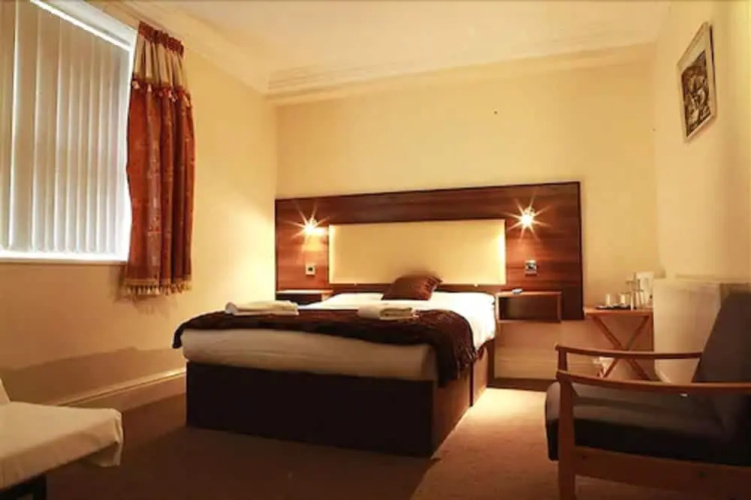 Kingston Hotel