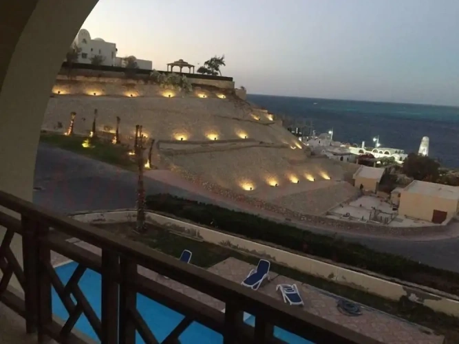 1 Bedroom Apartment with sea view