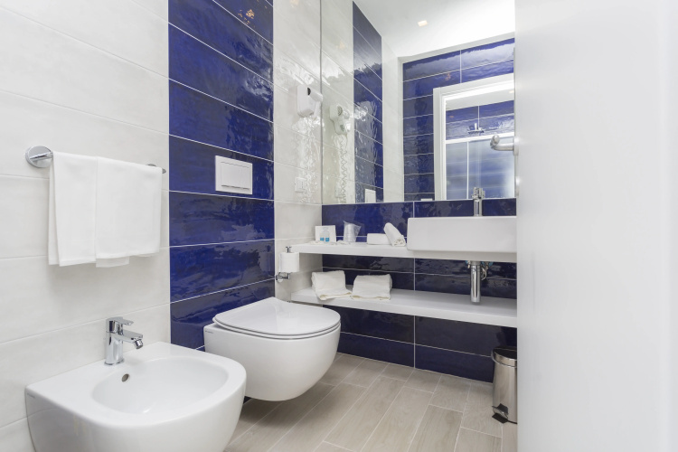 Ticho's Greenblu Hotel