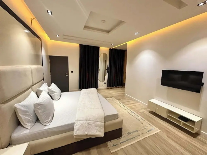 Enclave Hills Hotel