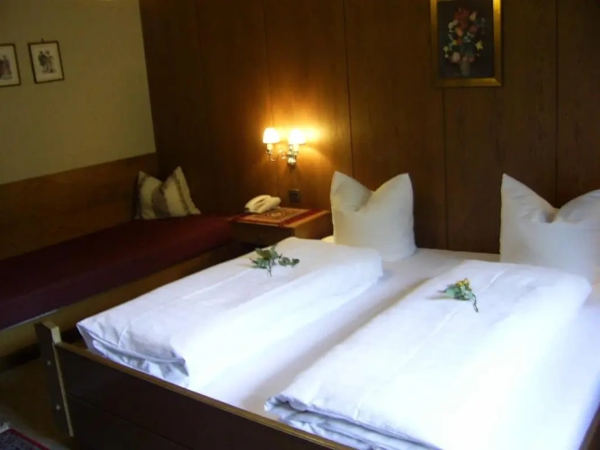 Standard Triple room with balcony