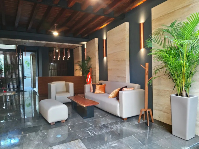 Luxury Condo Boutique