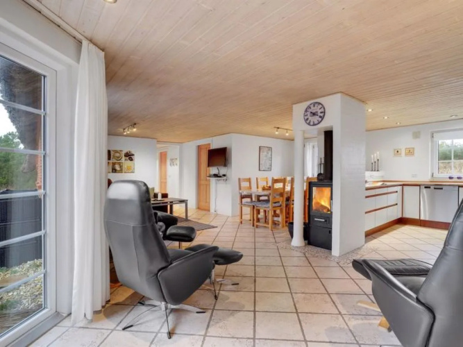 "Alrun" - 900m from the sea in Western Jutland
