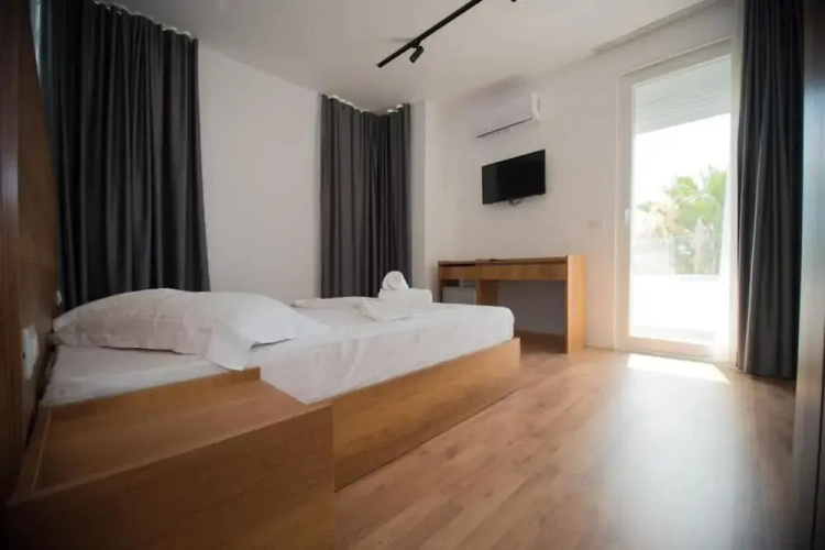 Hotel Besani