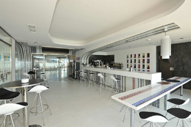 ON ALETA ROOM designed for adults photo 30