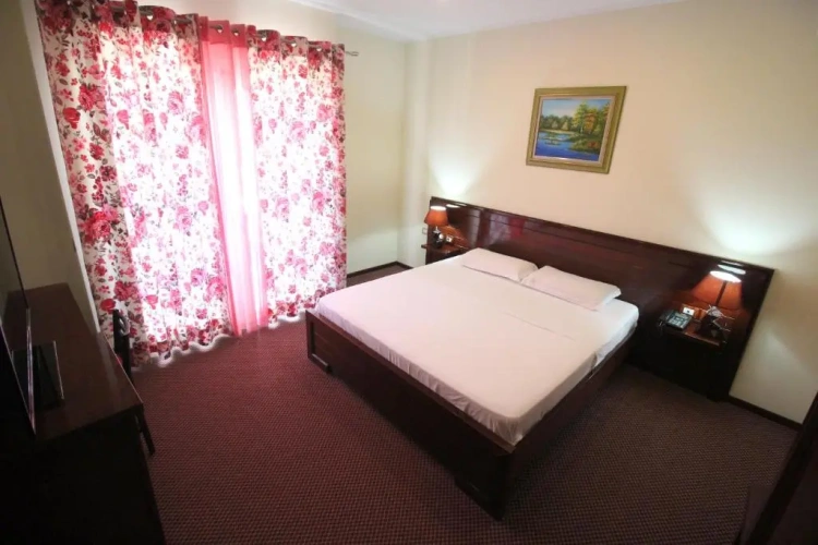 Deluxe Family Suite
