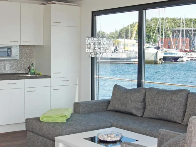 2 Bedrooms Cottage