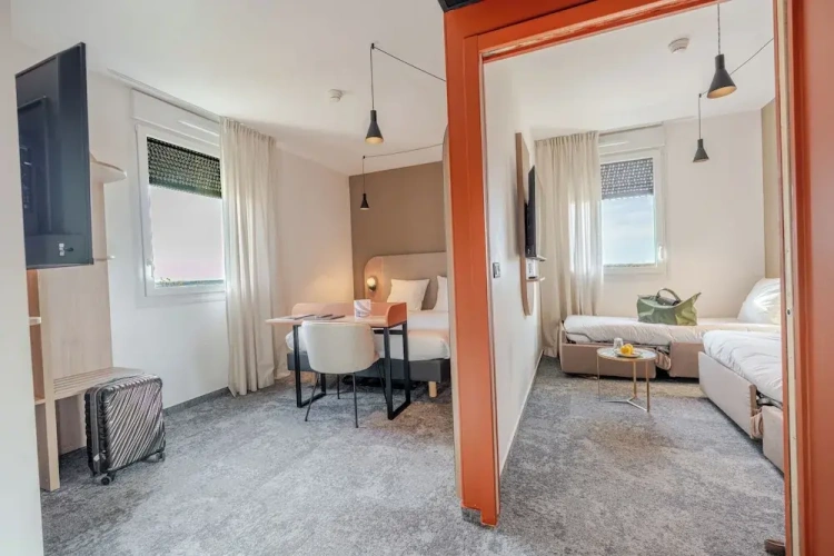 Standard Family room