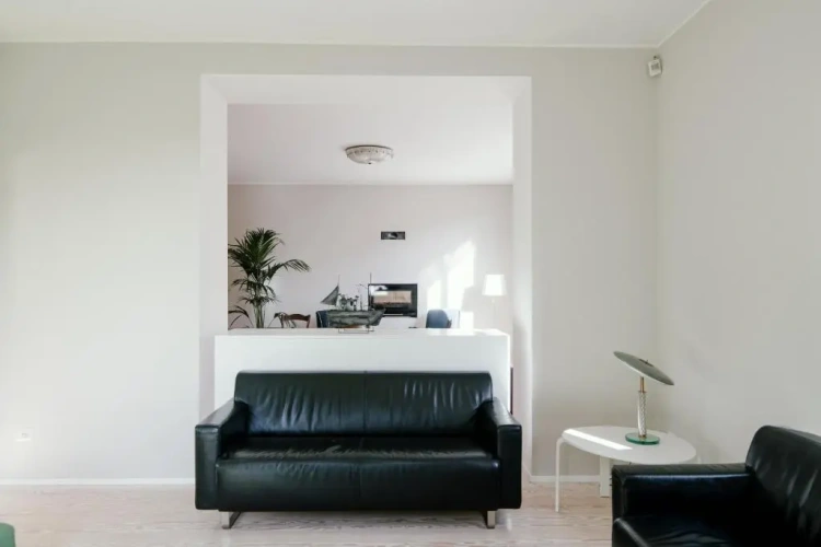 3 Bedrooms Apartment