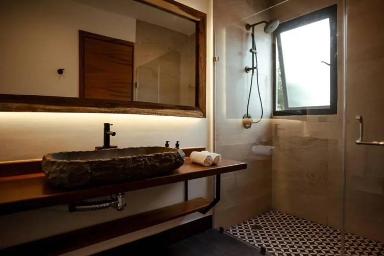 New 4BR Modern Villa w/ private pool & jacuzzi