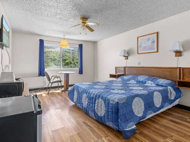 Luxury Inn
