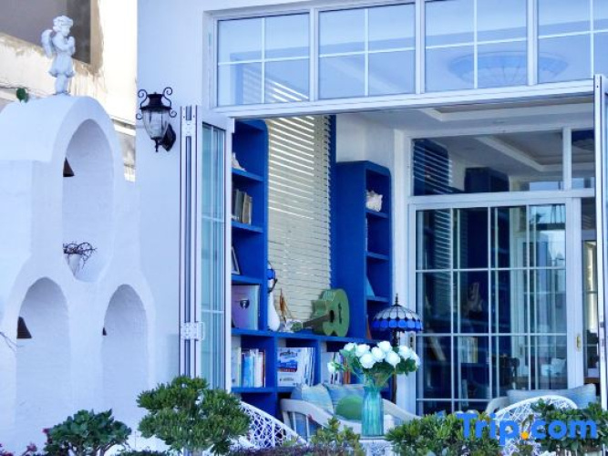 Ocean Talk Seascape Hotel