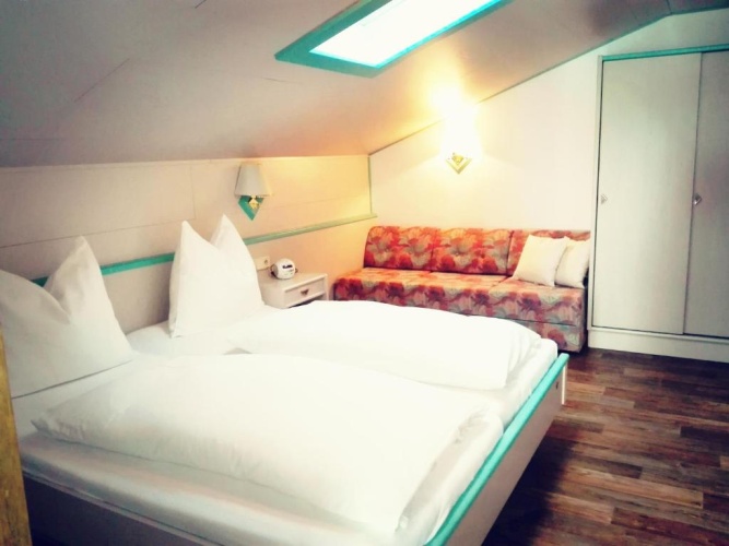 1 Bedroom Apartment with balcony