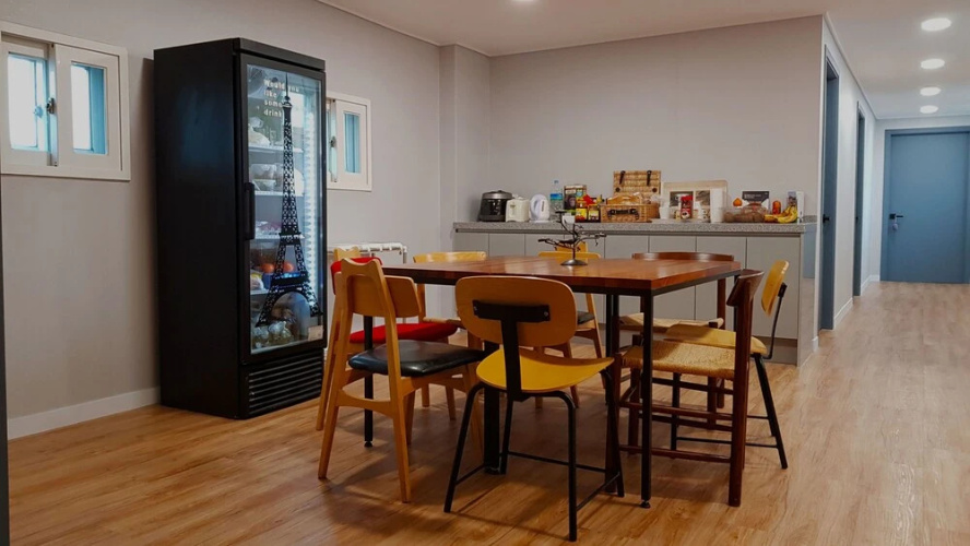 Socuri Home Guest House - Hostel