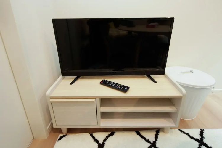 Jr Station Apartment 2F