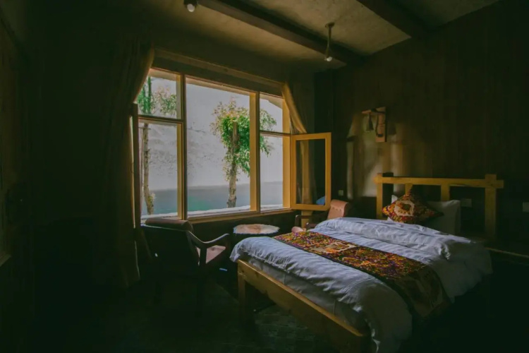 Borith Lake Hotel & Resort