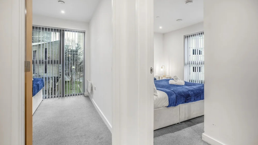 2bed Apt Sleeps 7 - Arcade Machine, Wifi, Central