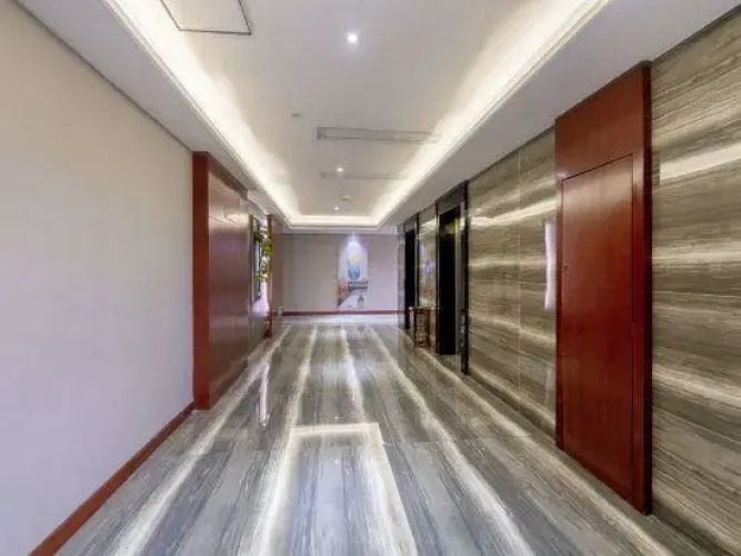 Hua Yi  Hotel