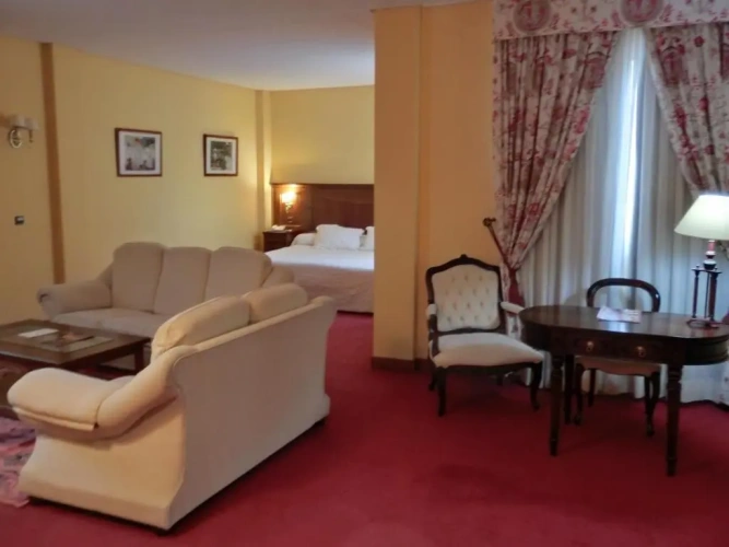 Suite with view