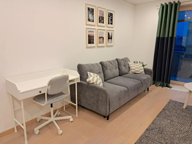 Center Apt, Covered Parking, Balcony, By Cohost