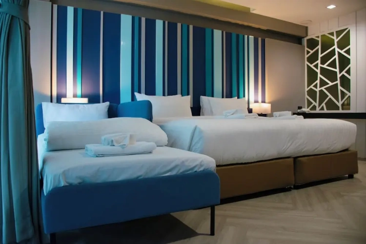 1 Bedroom Deluxe Triple room with balcony