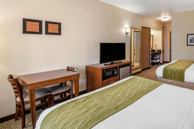 The Atrium Hotel