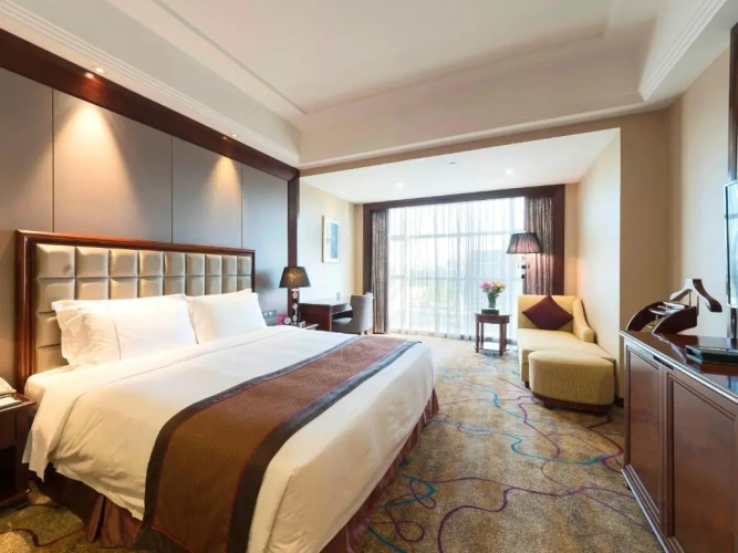 Suite with view