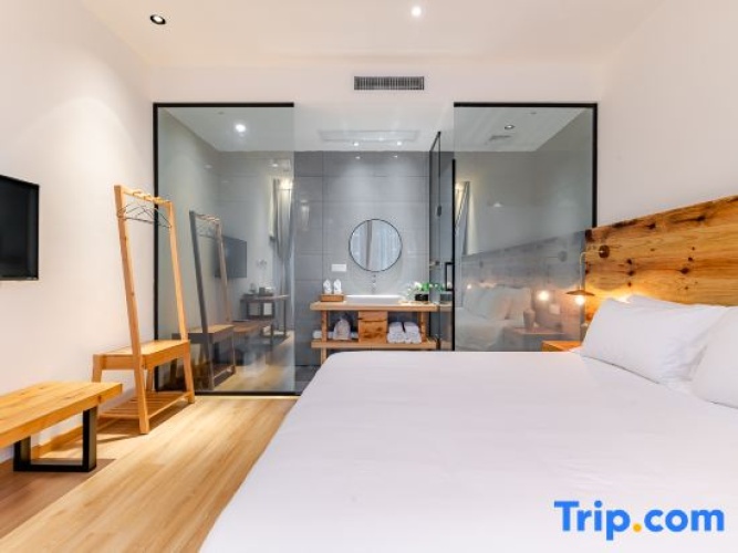 Standard Double room with garden view