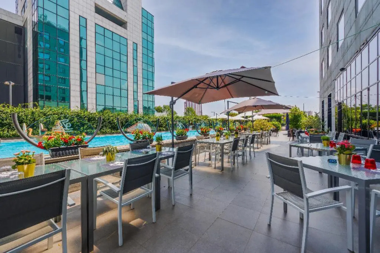 IH Hotels Milano Lorenteggio photo 30