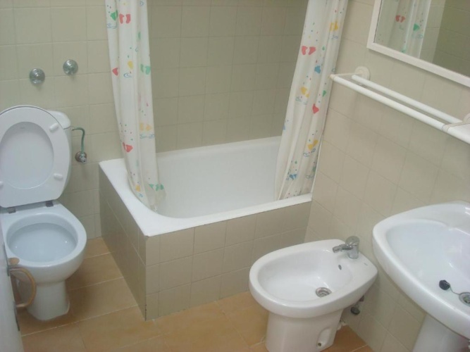 2 Bedrooms Apartment with sea view