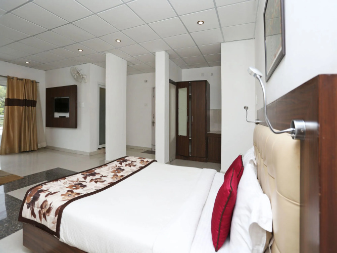 OYO 2767 Hotel Ganga Darshan 2