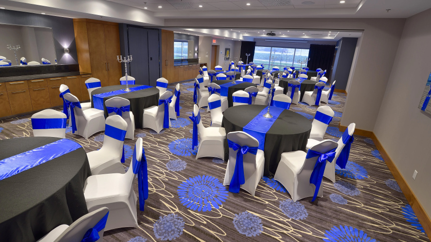Holiday Inn Express & Suites Vaudreuil - Dorion photo 18